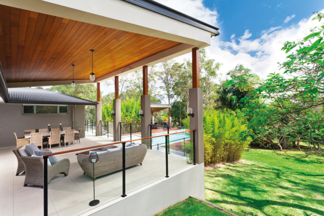 Уличный настенный светильник Kanlux Liego 36532 Уличный настенный светильник Kanlux Liego 36532