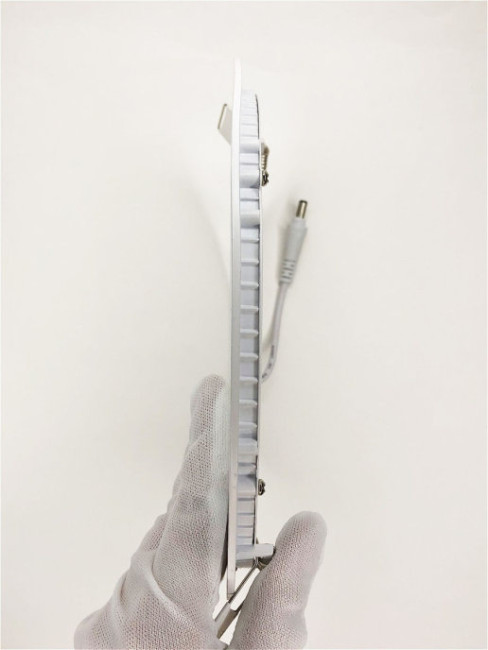 Встраиваемый светильник Elvan VLS-102R-18W-NH