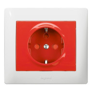 Розетка 2К+3 Legrand Galea Life Magic 16A 250V с/з с блокировкой красная 771029