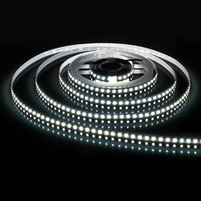 Светодиодная лента Elektrostandard 12V 9,6W 120Led 2835 IP20 холодный белый, 5м 4690389135866 Светодиодная лента Elektrostandard 12V 9,6W 120Led 2835 IP20 холодный белый, 5м 4690389135866