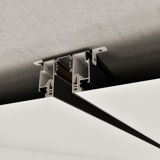 Шинопровод для монтажа в натяжной потолок LumFer For Novotech Flum 135326 Шинопровод для монтажа в натяжной потолок LumFer For Novotech Flum 135326