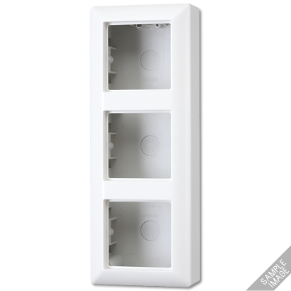 Коробка трехместная Jung AS583AW Коробка трехместная Jung AS583AW