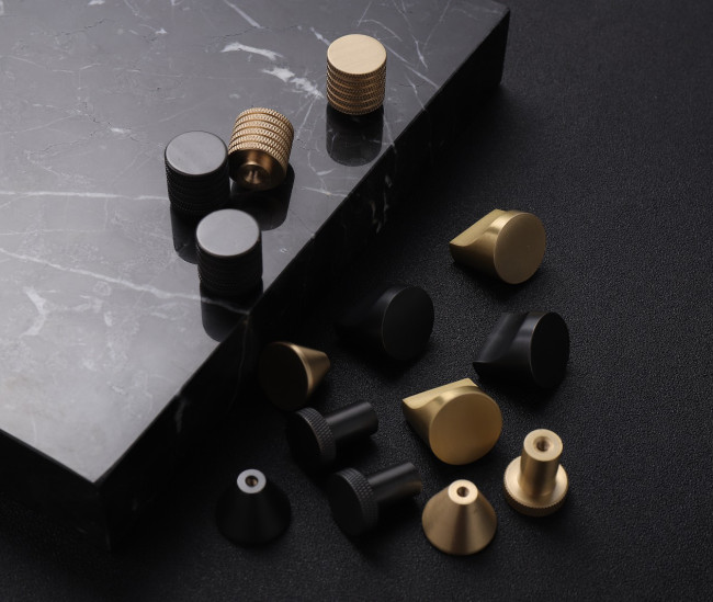 Ручка-кнопка HK003 black Ручка-кнопка HK003 black
