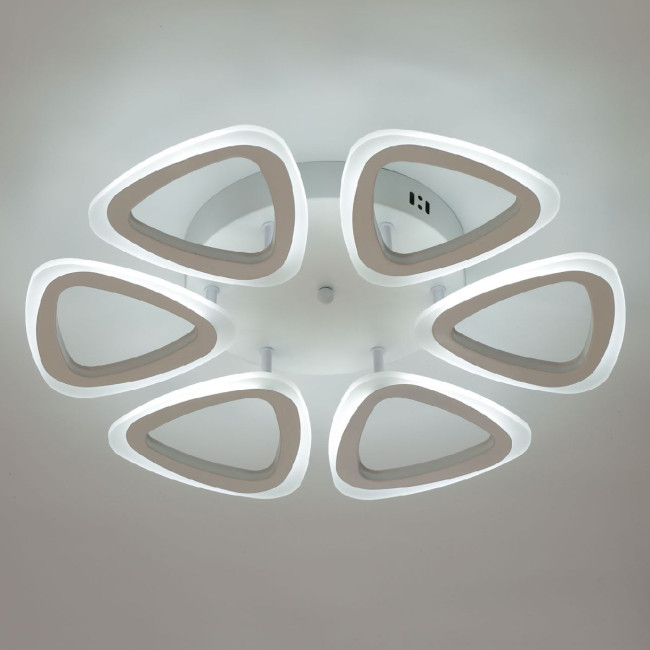 Потолочная люстра De Markt Мадлен 424013006 Потолочная люстра De Markt Мадлен 424013006