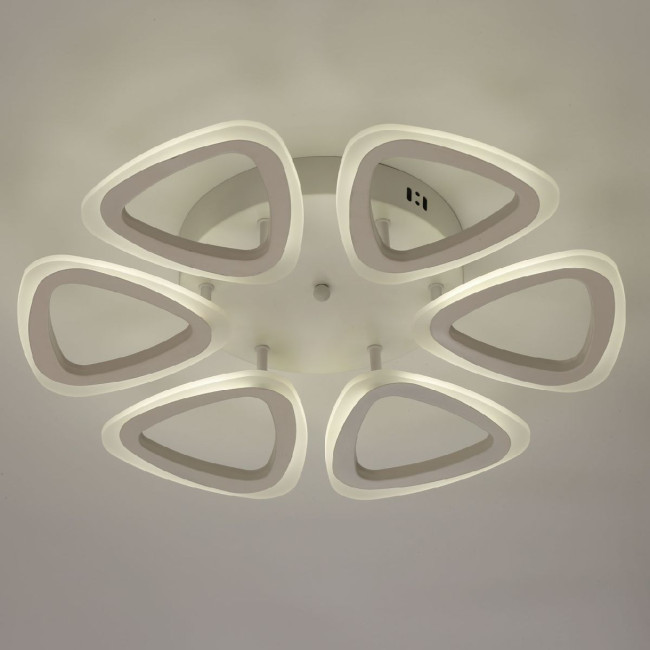 Потолочная люстра De Markt Мадлен 424013006 Потолочная люстра De Markt Мадлен 424013006