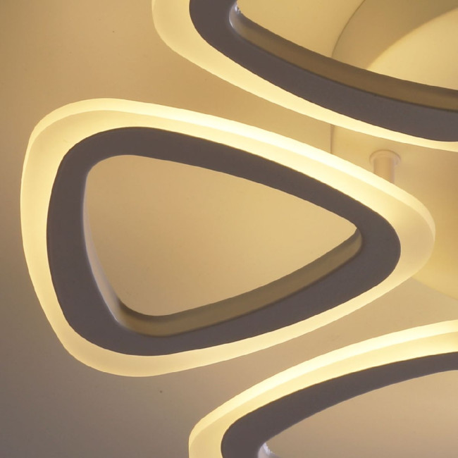 Потолочная люстра De Markt Мадлен 424013006 Потолочная люстра De Markt Мадлен 424013006