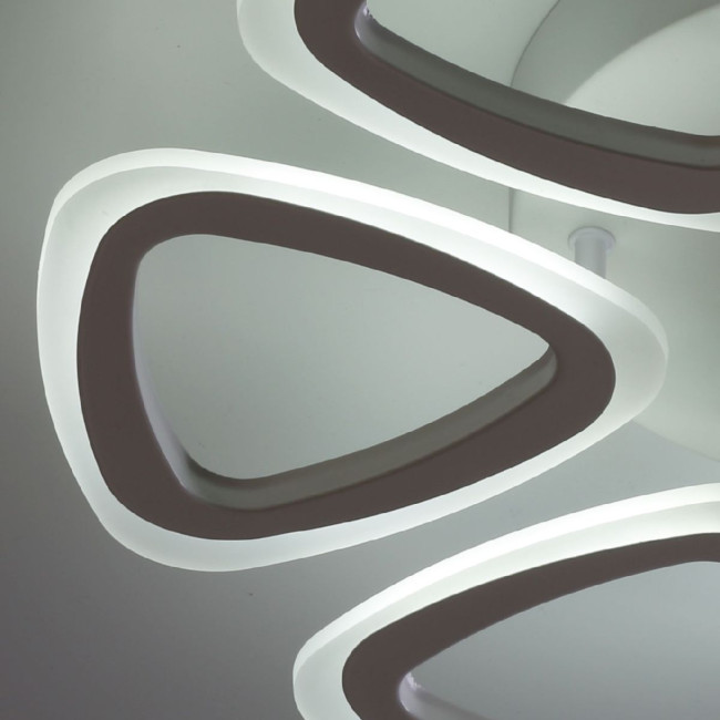 Потолочная люстра De Markt Мадлен 424013006 Потолочная люстра De Markt Мадлен 424013006