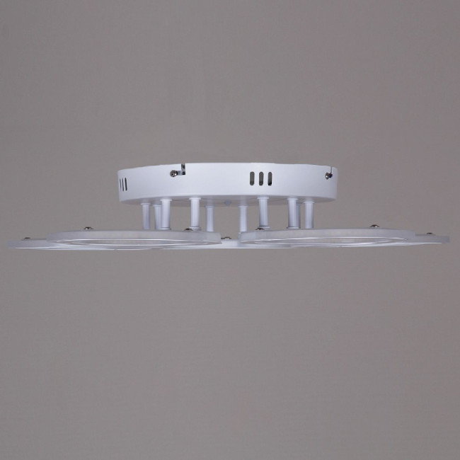 Потолочная люстра Reluce 09820-3.3-05 WH Потолочная люстра Reluce 09820-3.3-05 WH