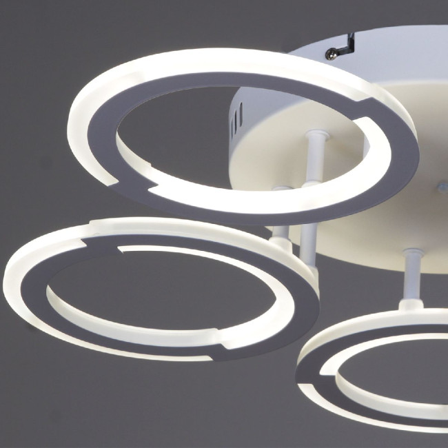 Потолочная люстра Reluce 09820-3.3-05 WH Потолочная люстра Reluce 09820-3.3-05 WH