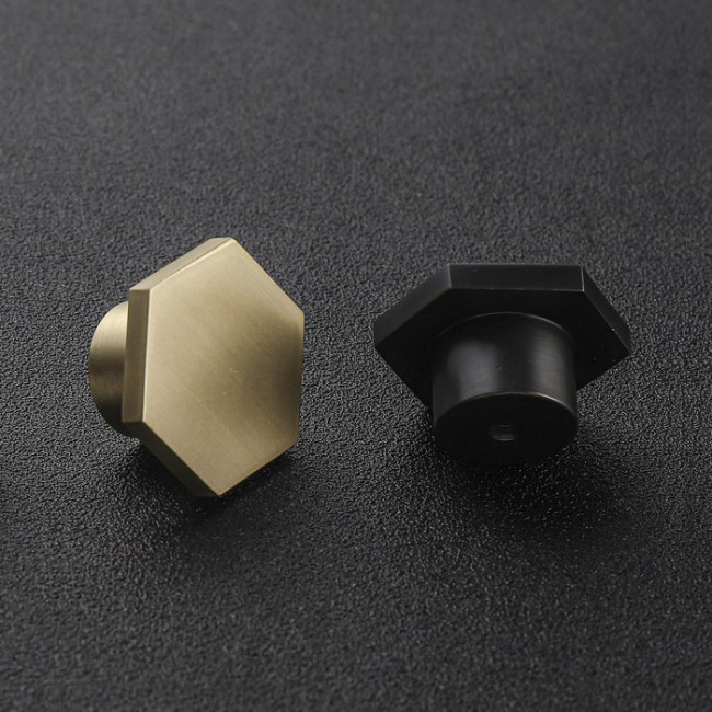 Ручка-кнопка HK005 brass Ручка-кнопка HK005 brass