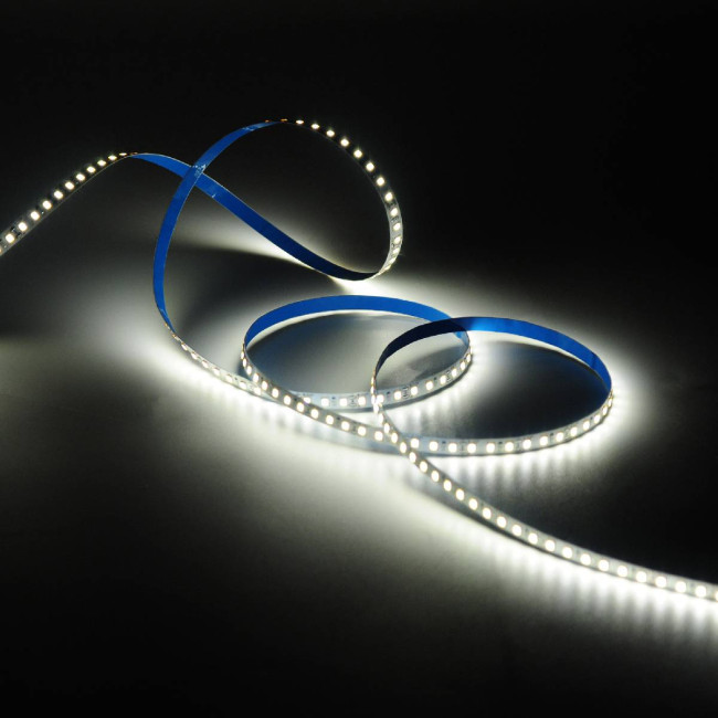 Светодиодная влагозащищенная лента Gauss 9,6W/m 120LED/m 2835SMD теплый белый 5M 356000110 Светодиодная влагозащищенная лента Gauss 9,6W/m 120LED/m 2835SMD теплый белый 5M 356000110