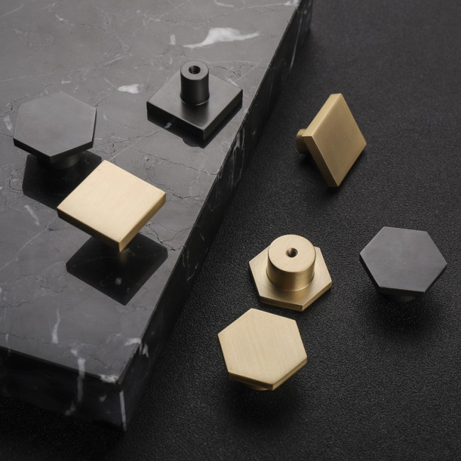 Ручка-кнопка HK006 brass Ручка-кнопка HK006 brass