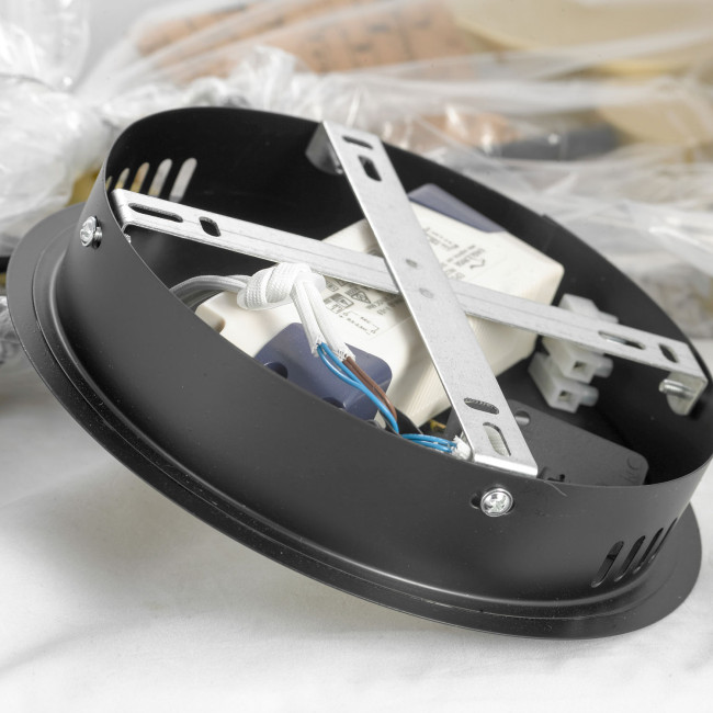 Потолочная светодиодная люстра Lussole Loft Gilbert LSP-8433 Потолочная светодиодная люстра Lussole Loft Gilbert LSP-8433