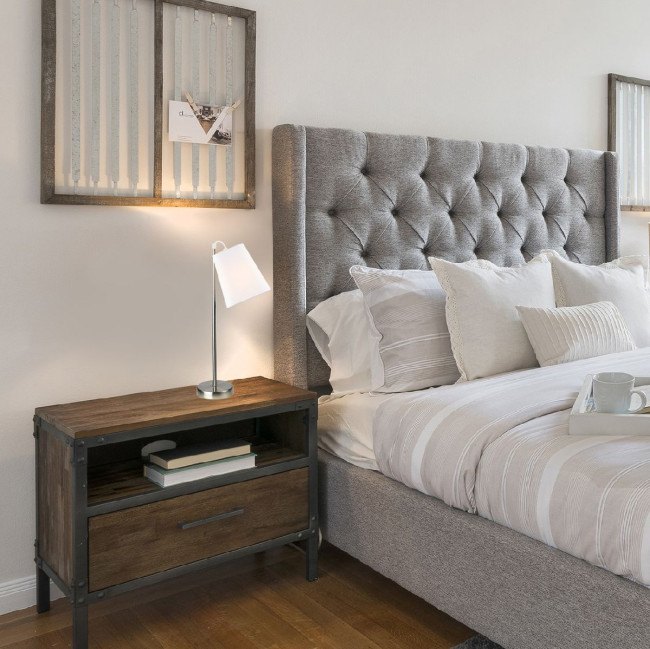 Настольная лампа Escada Hall 10185/L White Настольная лампа Escada Hall 10185/L White