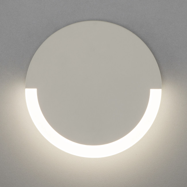 Настенный светодиодный светильник Eurosvet Radiant 40147/1 LED белый Настенный светодиодный светильник Eurosvet Radiant 40147/1 LED белый