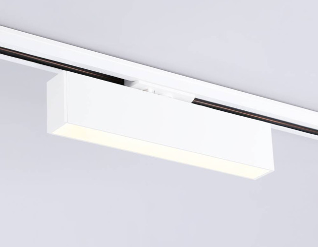 Трековый однофазный светильник Ambrella Light Track System GL6761
