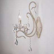 Бра Eurosvet 12205/1 белый Strotskis Бра Eurosvet 12205/1 белый Strotskis