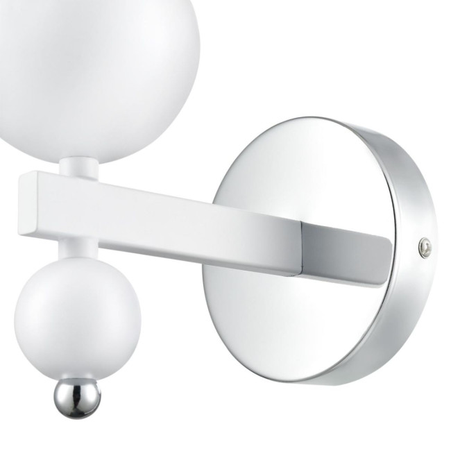 Бра Lumion Moderni Nana 8260/1W Бра Lumion Moderni Nana 8260/1W