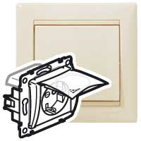 Розетка с/з со шторками с защитной крышкой Legrand Valena Classic 695640 Розетка с/з со шторками с защитной крышкой Legrand Valena Classic 695640