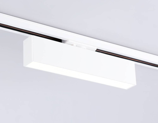 Трековый однофазный светильник Ambrella Light Track System GL6763 Трековый однофазный светильник Ambrella Light Track System GL6763