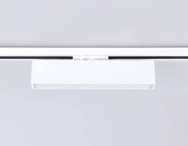 Трековый однофазный светильник Ambrella Light Track System GL6763 Трековый однофазный светильник Ambrella Light Track System GL6763