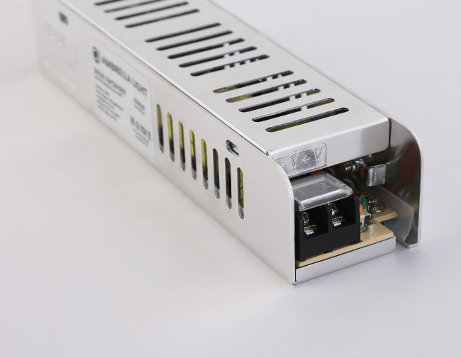 Блок питания с EMC для светодиодной ленты Ambrella Light Illumination 60Вт DC24В 2,5A IP20 GS8681 Блок питания с EMC для светодиодной ленты Ambrella Light Illumination 60Вт DC24В 2,5A IP20 GS8681
