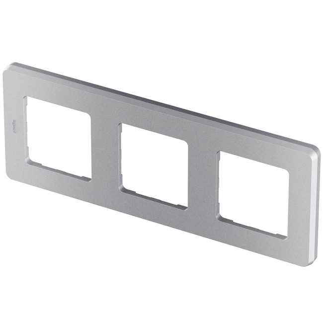 Рамка трехместная Legrand Inspiria 673952 Рамка трехместная Legrand Inspiria 673952