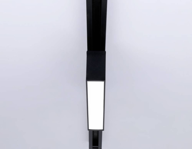 Трековый однофазный светильник Ambrella Light Track System GL6767