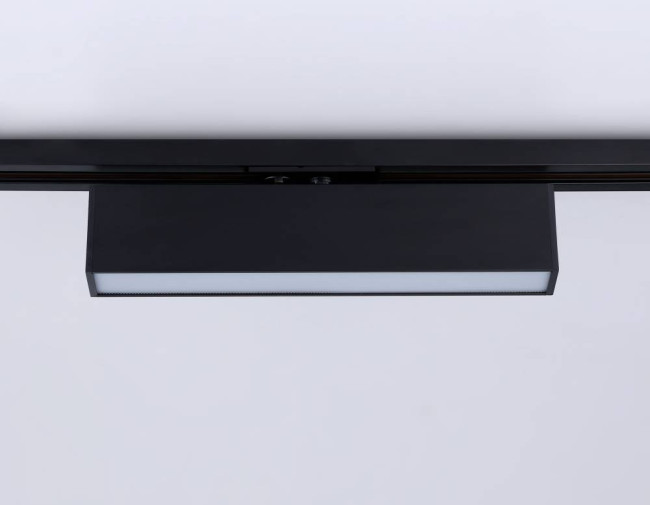 Трековый однофазный светильник Ambrella Light Track System GL6767