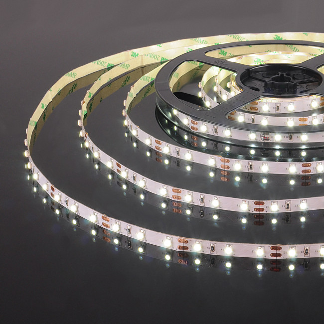 Светодиодная лента Elektrostandard 12V 4,8W 60Led 2835 IP20 холодный белый, 5м 4690389124136 Светодиодная лента Elektrostandard 12V 4,8W 60Led 2835 IP20 холодный белый, 5м 4690389124136
