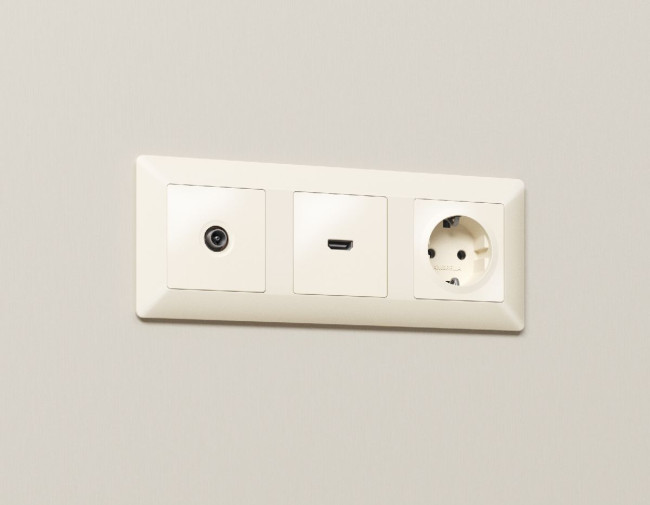 Лицевая панель для HDMI розетки Ambrella Volt Alfa AP3340 Лицевая панель для HDMI розетки Ambrella Volt Alfa AP3340