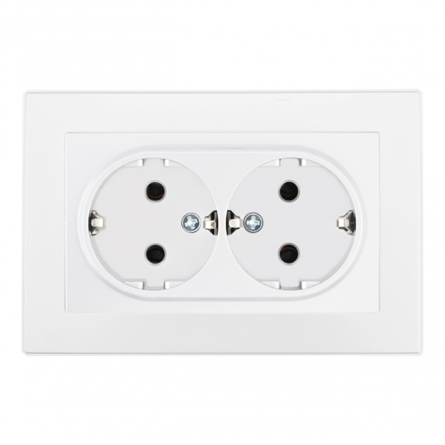 Розетка двойная с/з и шторками Arte Milano SET06-double-40-2 white