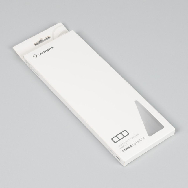 Рамка на 3 поста стеклянная Arlight FRM-OMALI-GS-3-BK 049697 Рамка на 3 поста стеклянная Arlight FRM-OMALI-GS-3-BK 049697