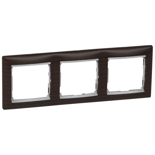 Рамка трехместная Legrand Valena Classic 696732