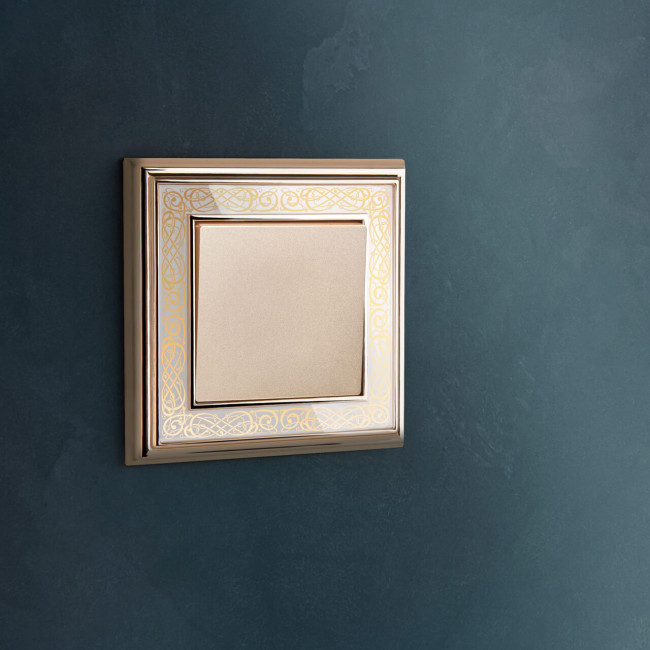 Выключатель одноклавишный проходной Werkel шампань W1112011 4690389157103 Выключатель одноклавишный проходной Werkel шампань W1112011 4690389157103