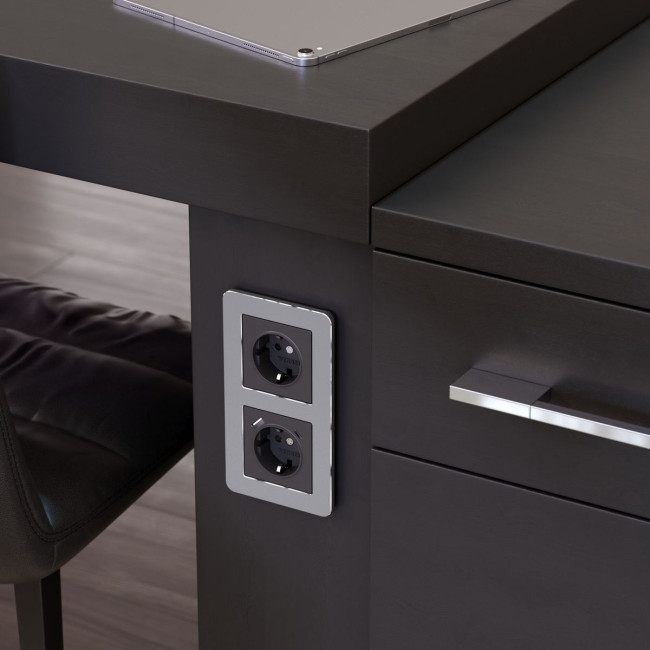 Рамка на 2 поста Werkel Platinum алюминий 4690389184444 W0022606 Рамка на 2 поста Werkel Platinum алюминий 4690389184444 W0022606