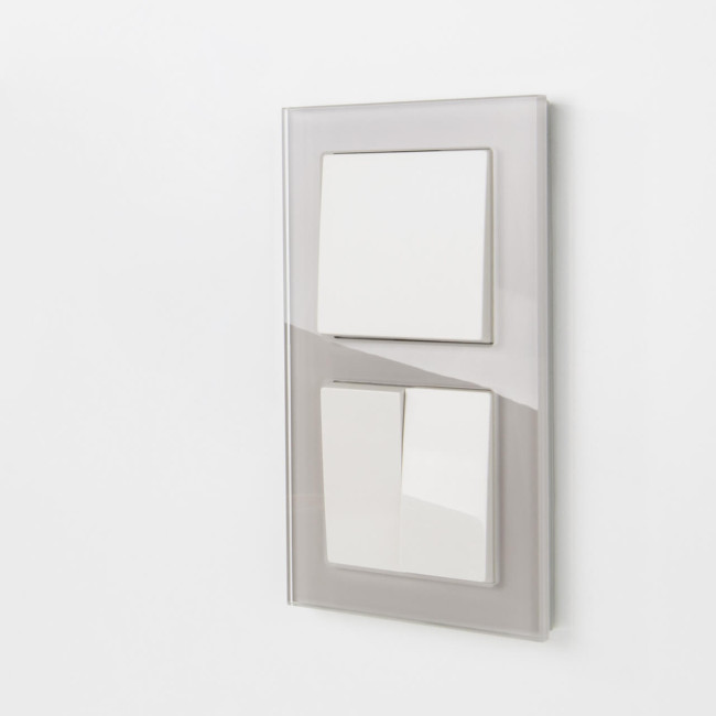 Рамка на 2 поста Werkel Favorit дымчатый W0021117 4690389159695 Рамка на 2 поста Werkel Favorit дымчатый W0021117 4690389159695