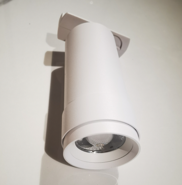 Трековый светильник Maytoni Technical Focus Zoom TR021-1-12B3K-Z-D-W Трековый светильник Maytoni Technical Focus Zoom TR021-1-12B3K-Z-D-W