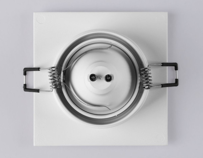 Встраиваемый светильник Ambrella Light Techno Spot Standard Tech TN102743 Встраиваемый светильник Ambrella Light Techno Spot Standard Tech TN102743