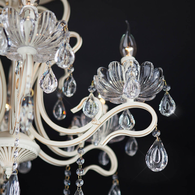 Потолочная люстра Eurosvet 12205/6 белый Strotskis Потолочная люстра Eurosvet 12205/6 белый Strotskis