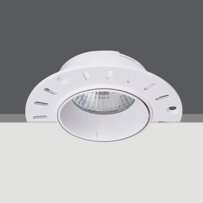 Точечный светильник Reluce 16131-9.0-001 GU10 WT