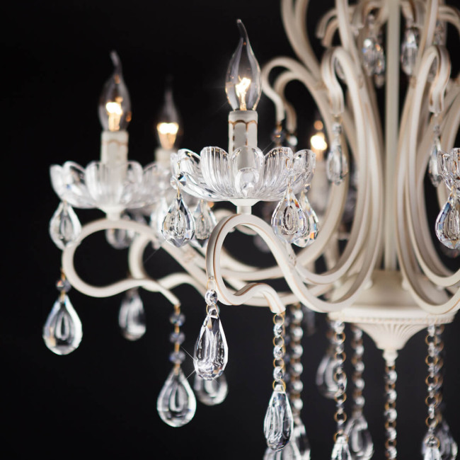 Потолочная люстра Eurosvet 12205/8 белый Strotskis Потолочная люстра Eurosvet 12205/8 белый Strotskis