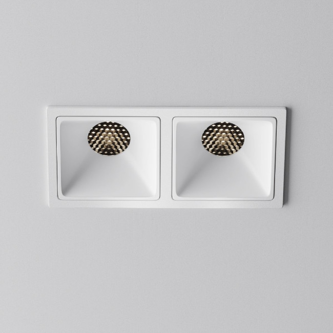 Встраиваемый светильник Maytoni Alfa LED DL043-02-10W4K-SQ-W-1 Встраиваемый светильник Maytoni Alfa LED DL043-02-10W4K-SQ-W-1