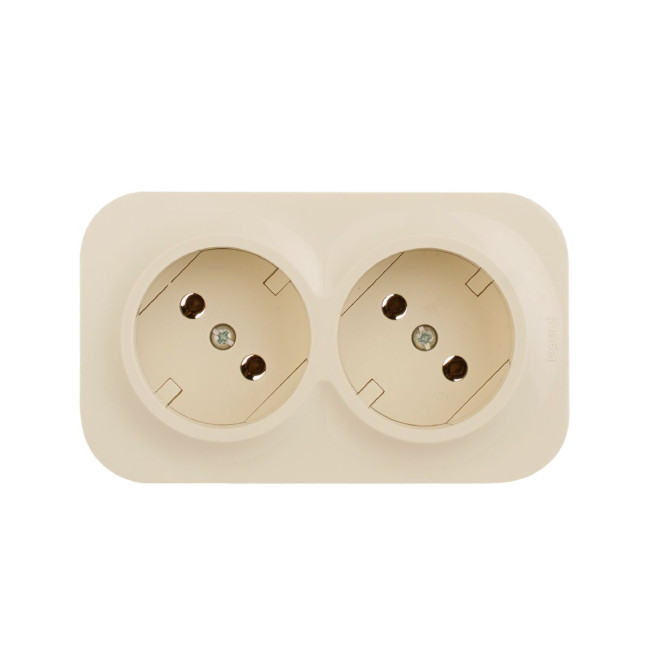 Розеточный блок двойной б/з Legrand Quteo 782261 Розеточный блок двойной б/з Legrand Quteo 782261