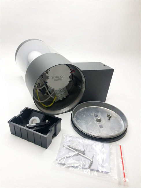 Уличный настенный светильник Elvan PJ-1504/1-11,5W-WW-Gr Уличный настенный светильник Elvan PJ-1504/1-11,5W-WW-Gr