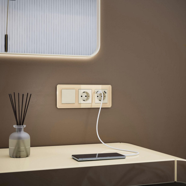 Рамка Werkel Elite на 3 поста айвори W0032443 4690389180781 Рамка Werkel Elite на 3 поста айвори W0032443 4690389180781