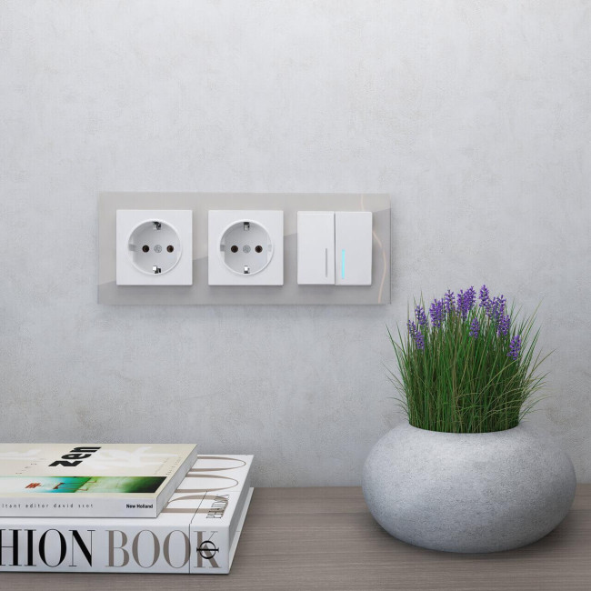 Рамка на 3 поста Werkel Favorit дымчатый W0031117 4690389159862 Рамка на 3 поста Werkel Favorit дымчатый W0031117 4690389159862