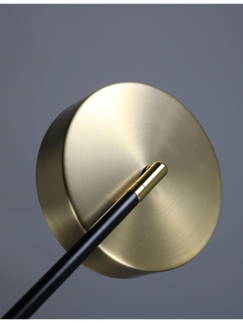 Люстра на штанге Zortes Lunar ZRS.01243.06 Люстра на штанге Zortes Lunar ZRS.01243.06