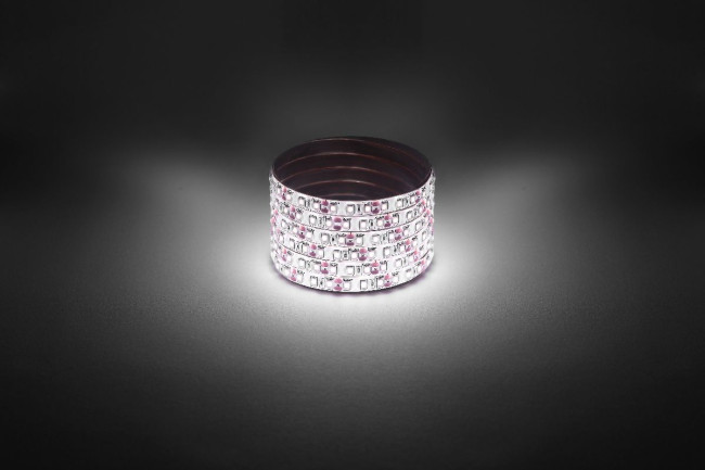 Светодиодная лента Эра 12В 2835 9,6Вт/м 4000K 5м IP65 LS2835-9,6-120-12-4000K-IP65-1 year-5m Б0059902