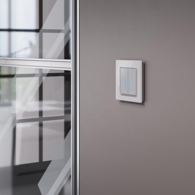 Сенсорный выключатель двухклавишный с функцией Wi-Fi Werkel серебряный W4520606 4690389171246